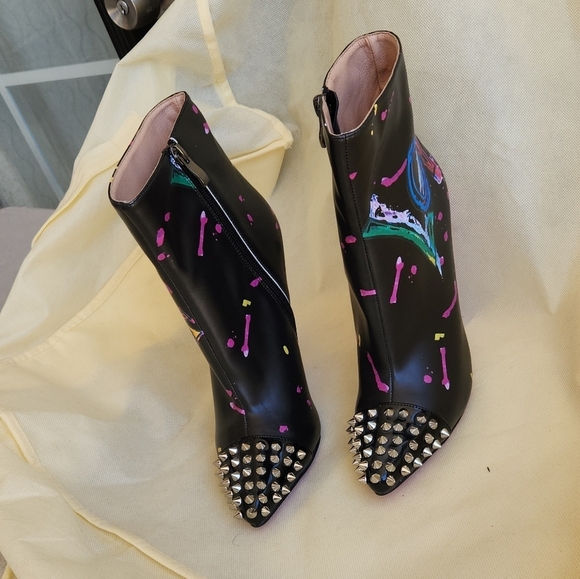 Red Carpet Black and Red Ankle Boots - Picture 4 of 6